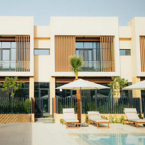 DISTRICT 34 - Exterior